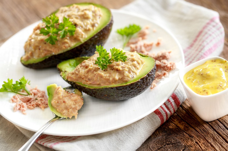 avocado ripieni di tonno