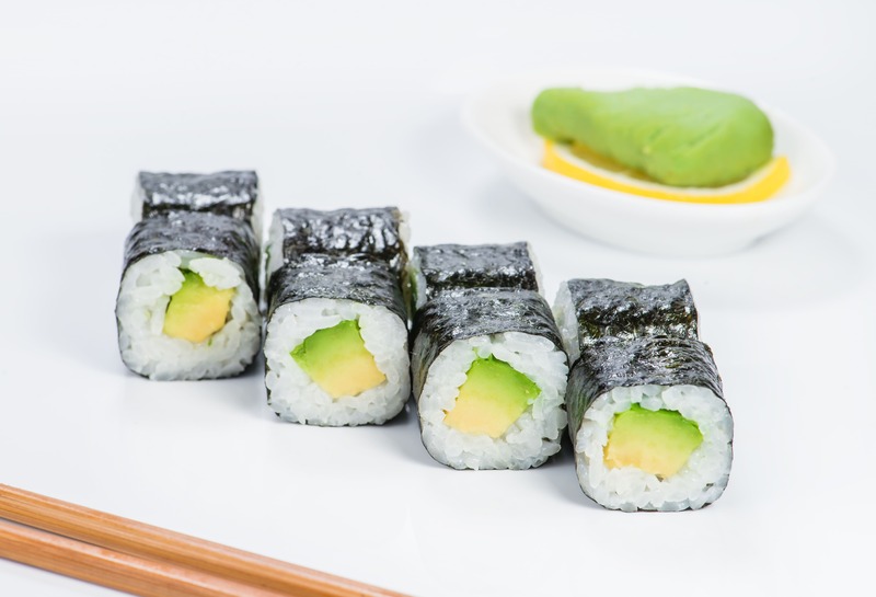 sushi avocado
